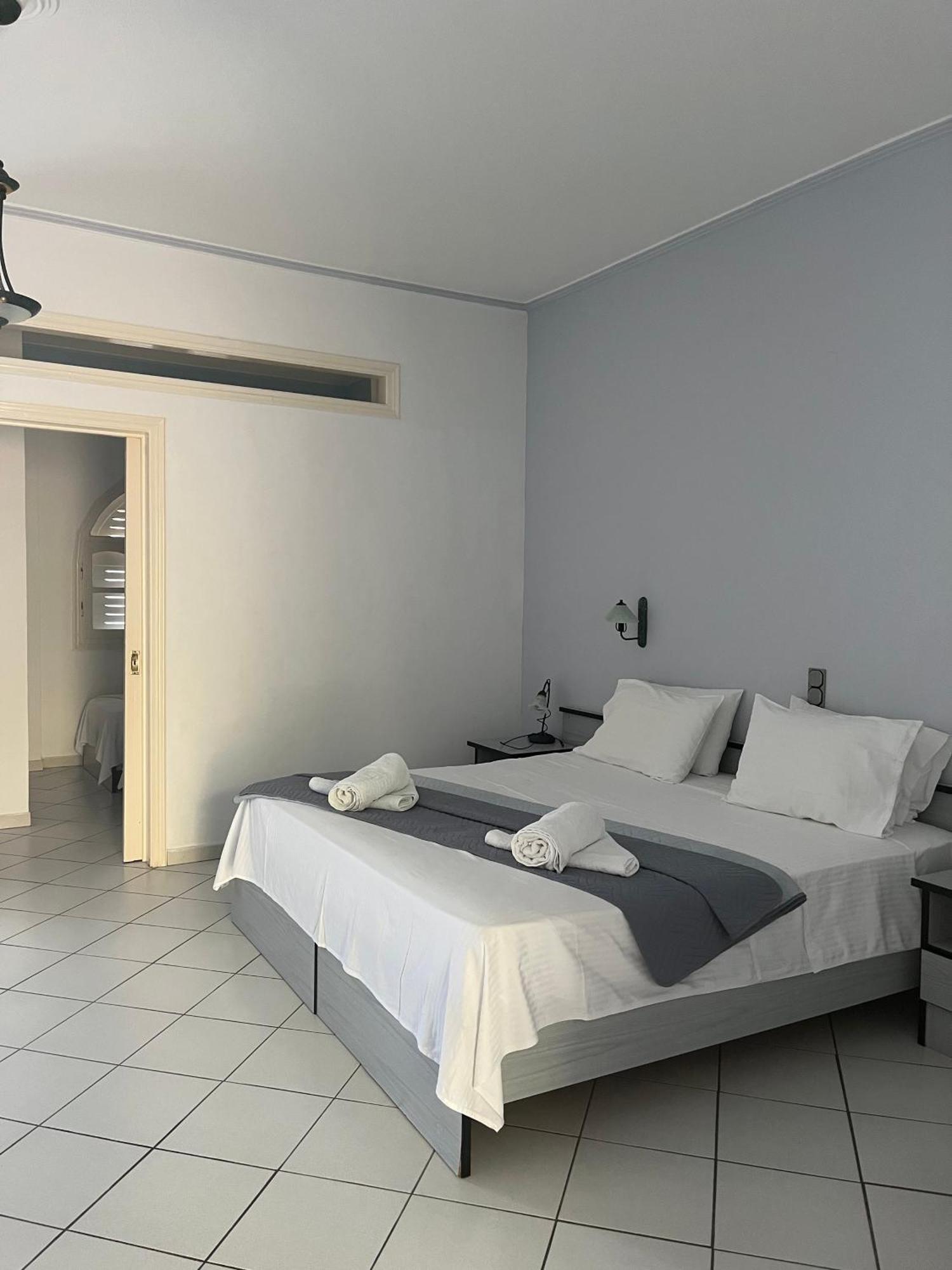 Dolphin Apartments 1 帕尔加 外观 照片