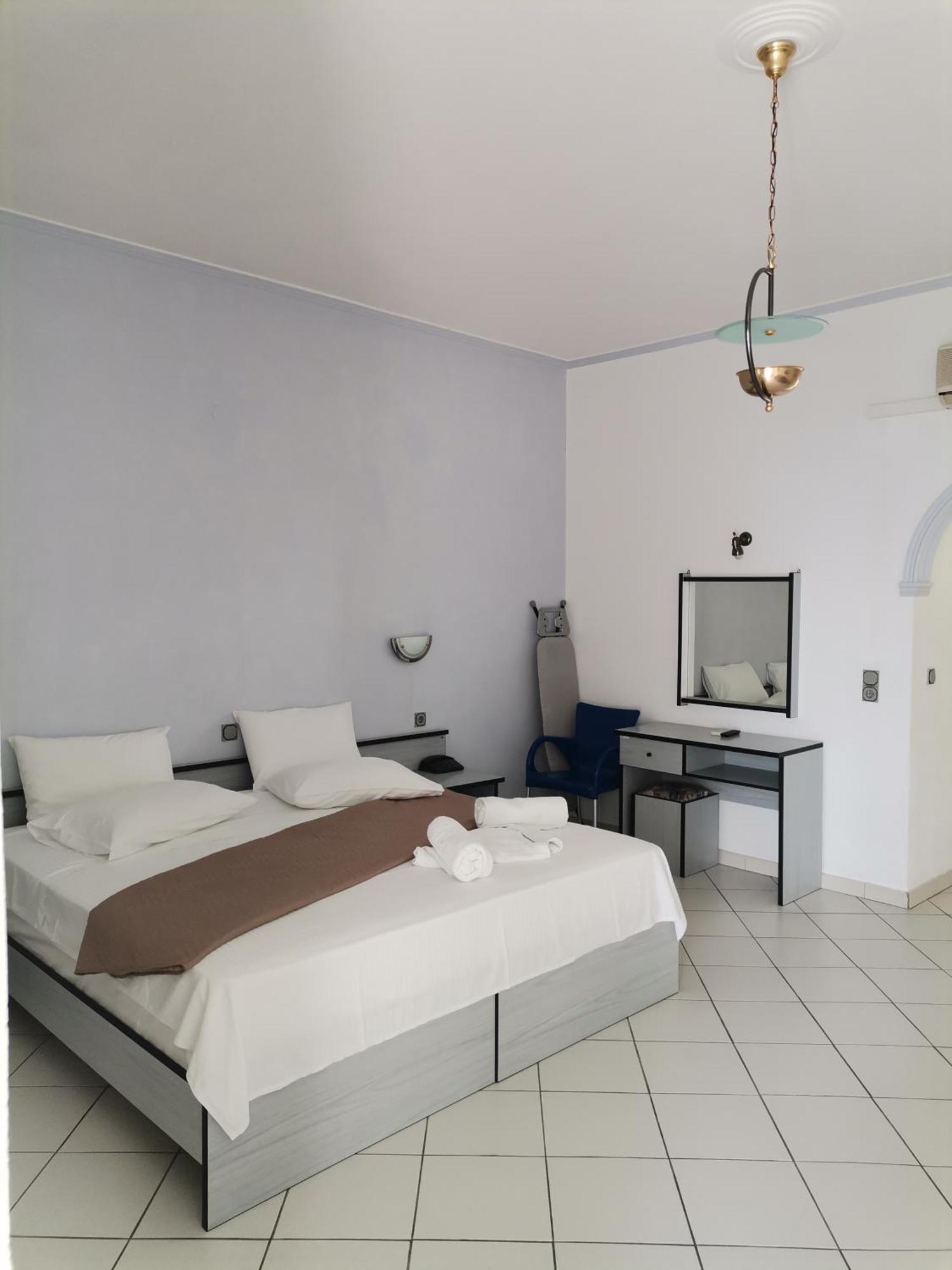 Dolphin Apartments 1 帕尔加 外观 照片