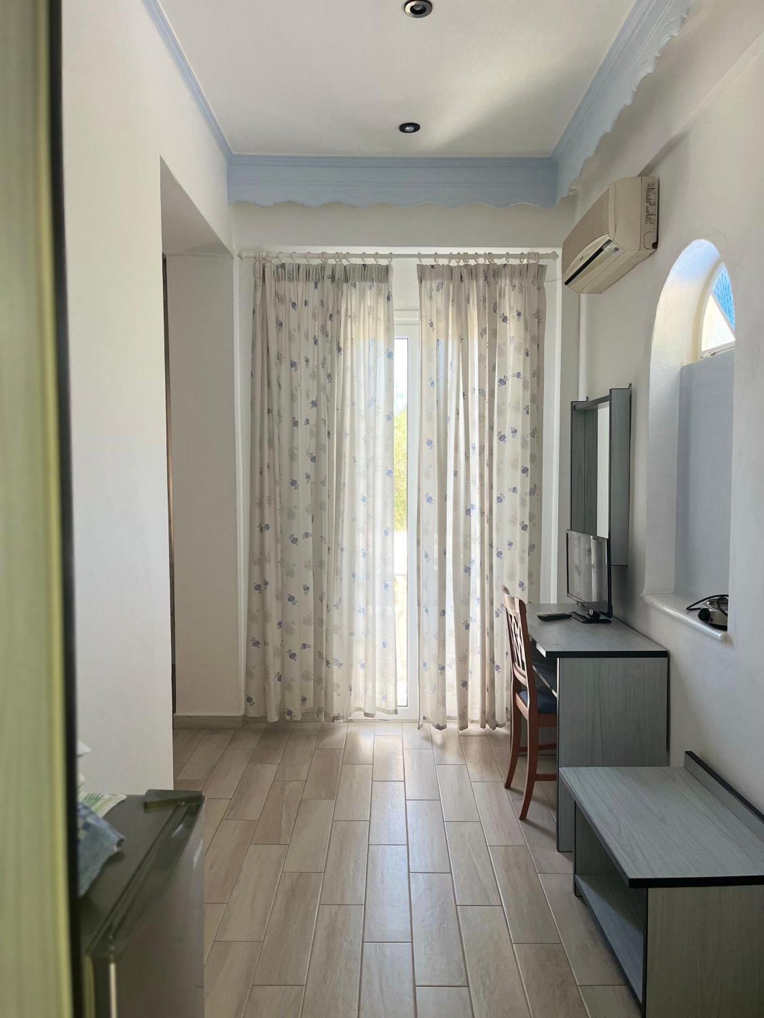 Dolphin Apartments 1 帕尔加 外观 照片