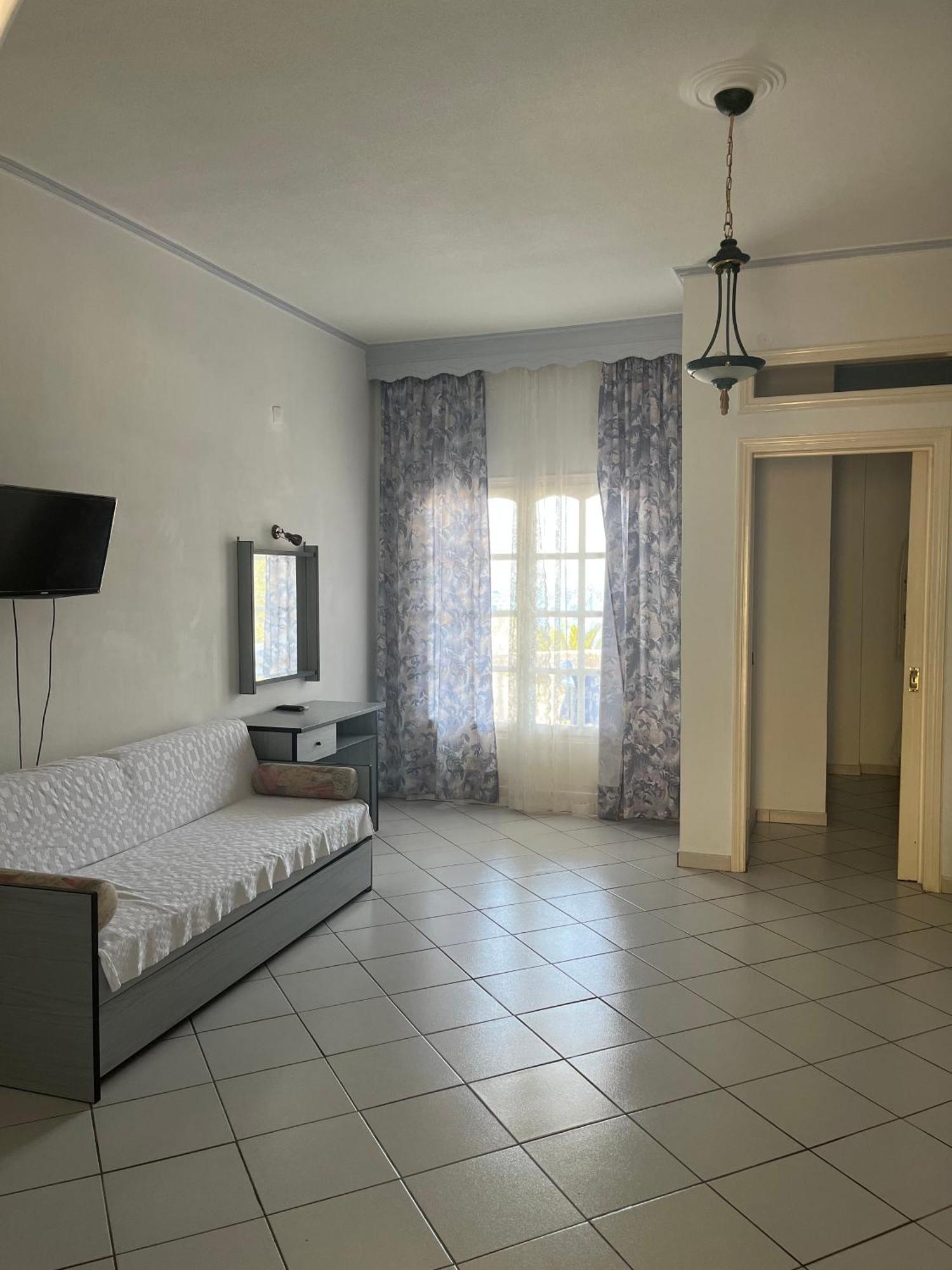 Dolphin Apartments 1 帕尔加 外观 照片
